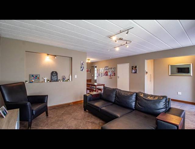 3 BEDROOM DUPLEX FOR SALE IN EDEN GLEN